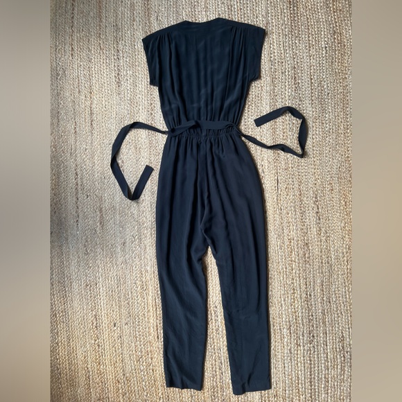 Aritzia Babaton Black Silk Jumpsuit Size XS - Picture 3 of 8